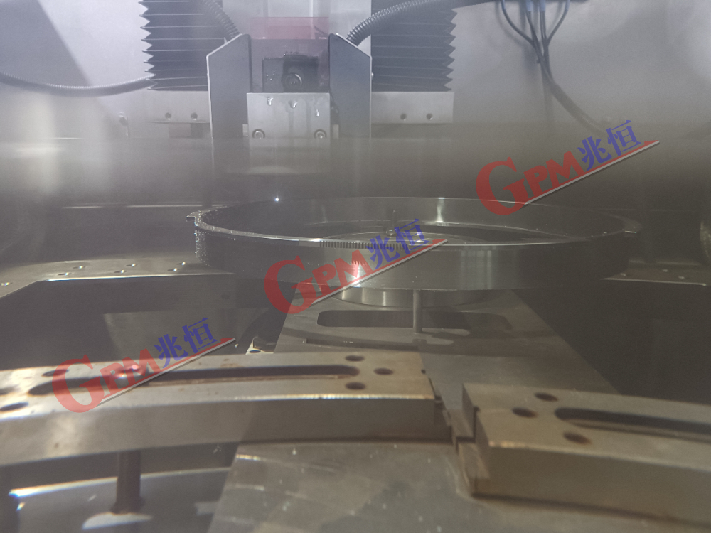 機械加工實景照片 16：慢走絲